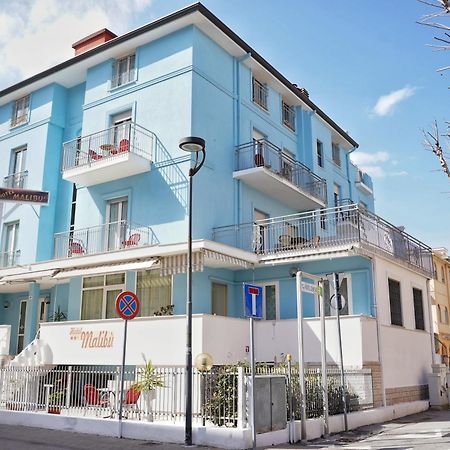 Hotel Malibu Mare Rimini Exteriör bild