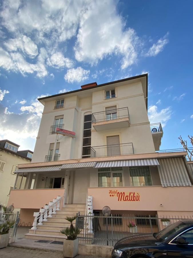 Hotel Malibu Mare Rimini Exteriör bild