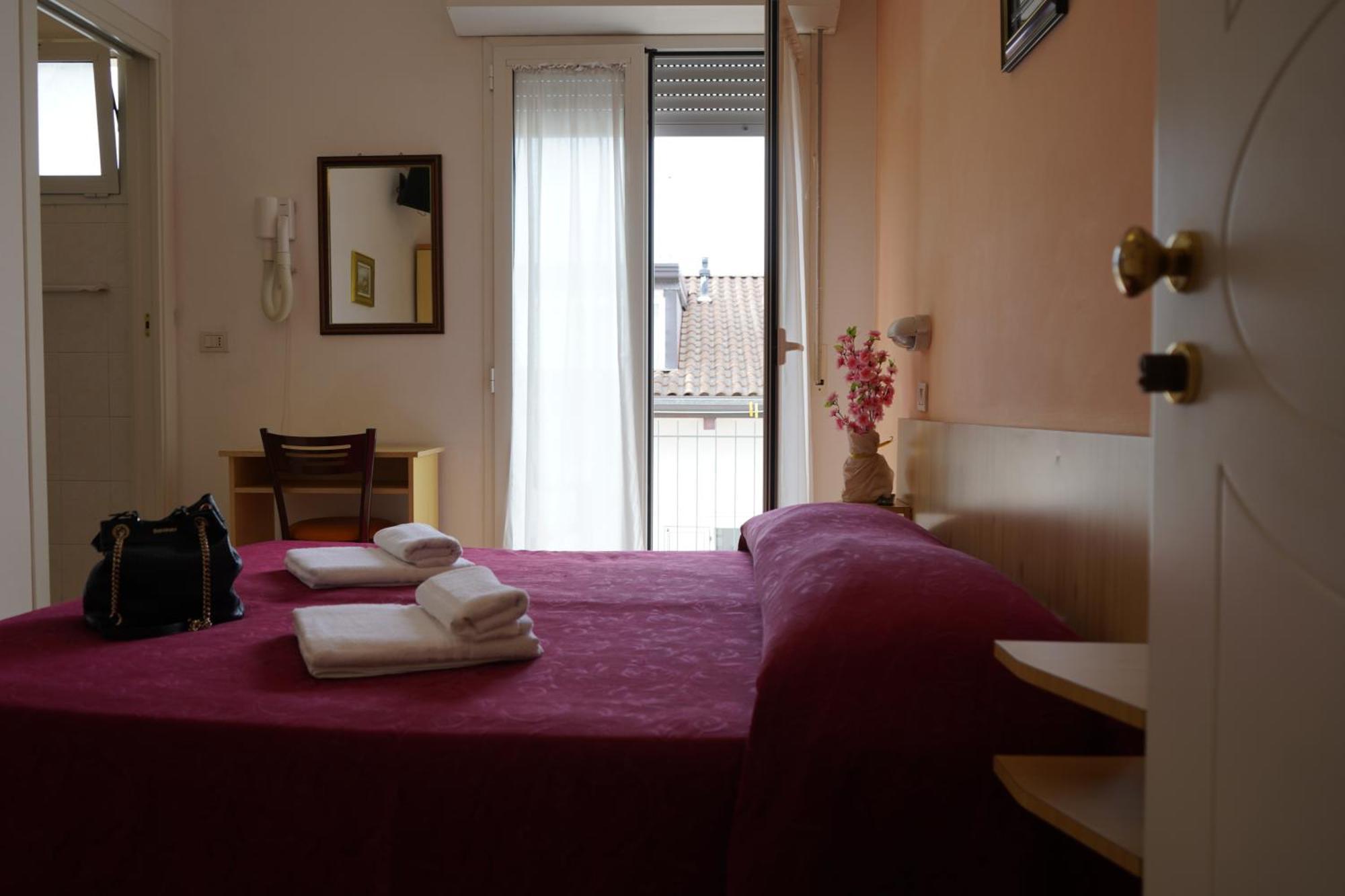 Hotel Malibu Mare Rimini Exteriör bild