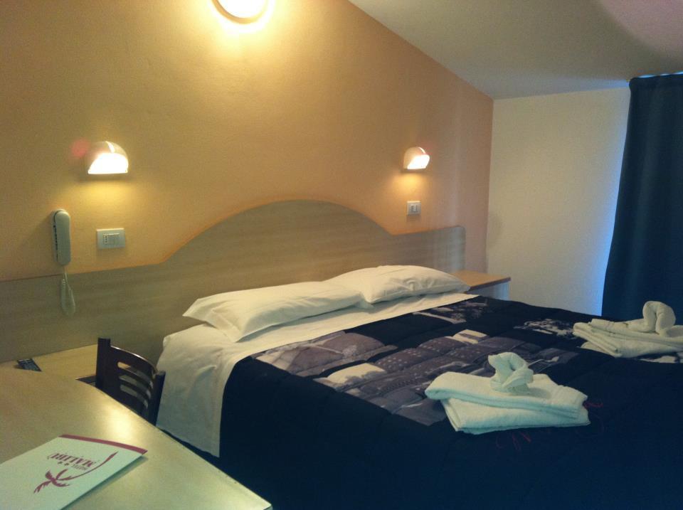 Hotel Malibu Mare Rimini Exteriör bild