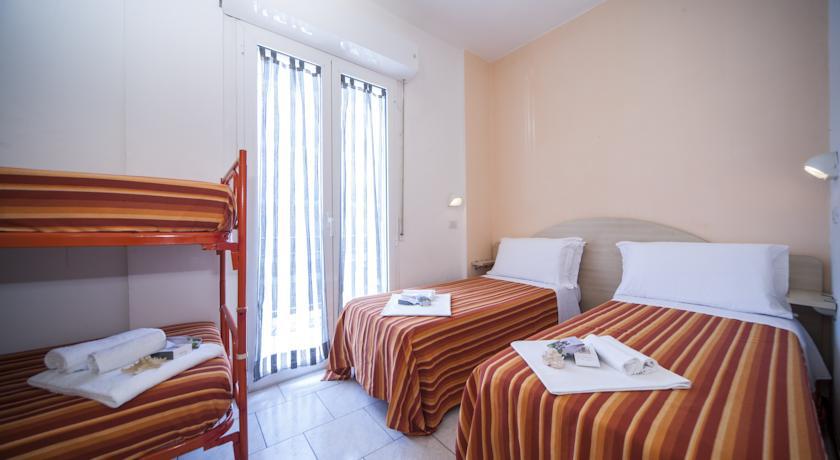 Hotel Malibu Mare Rimini Exteriör bild